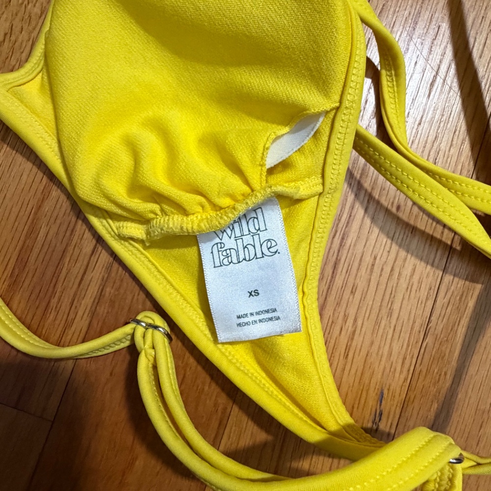 Bathing Suits Top Mix - Picture 3 of 7